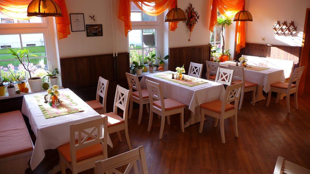 Werners Landgasthaus Lieskau Екстер'єр фото