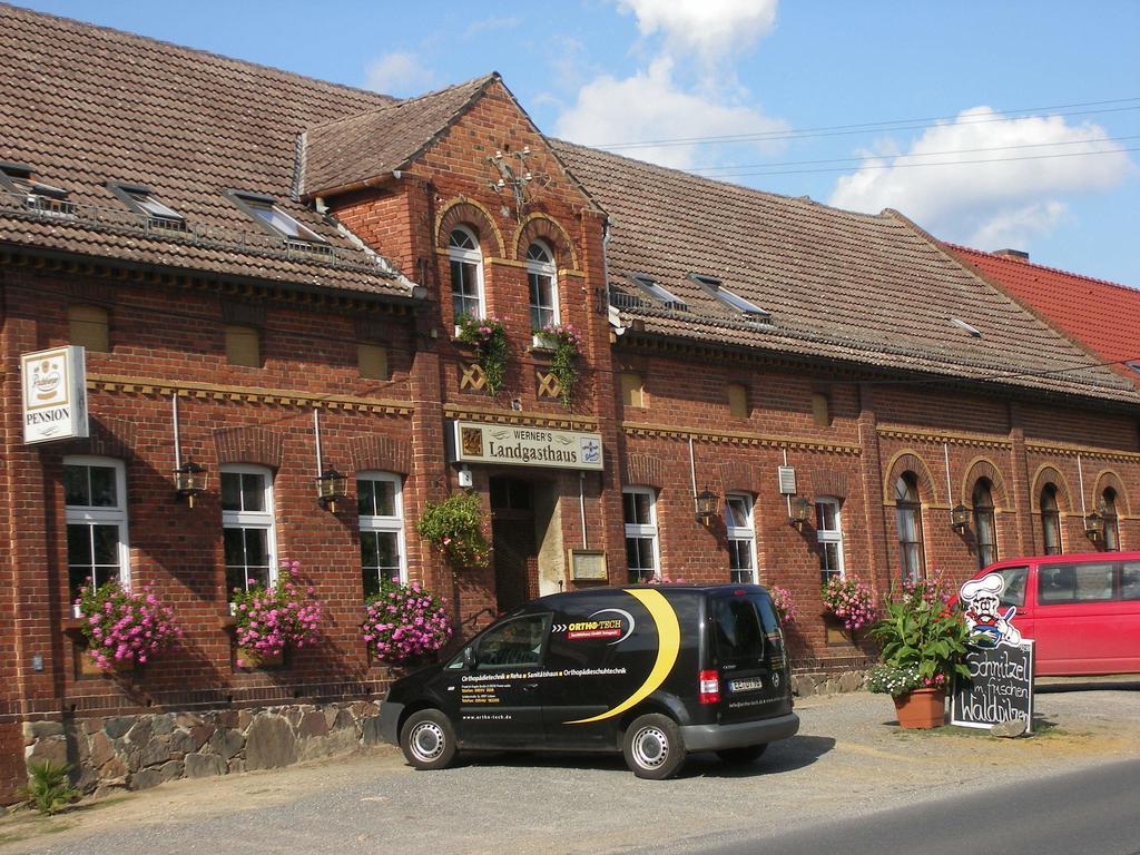 Werners Landgasthaus Lieskau Екстер'єр фото