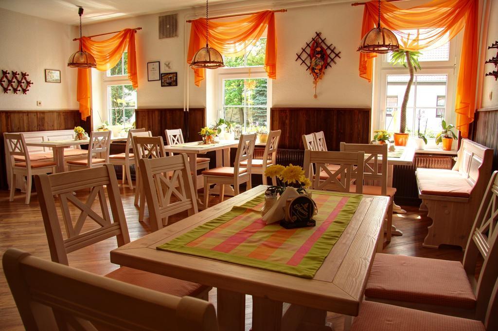 Werners Landgasthaus Lieskau Екстер'єр фото