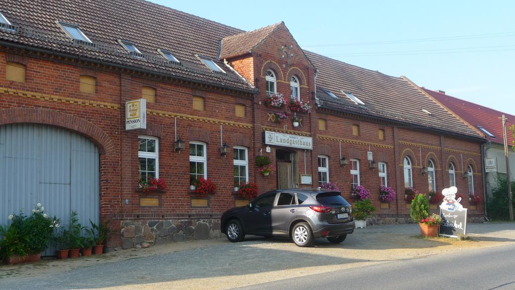 Werners Landgasthaus Lieskau Екстер'єр фото